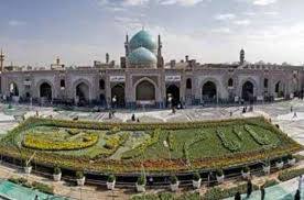 گل&zwnj;آرایی حرم مطهر رضوی با هزاران شاخه گل