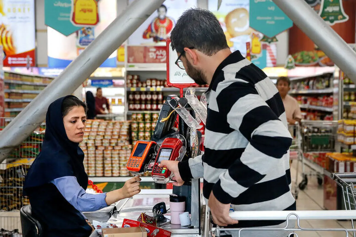 افزوده شدن میوه، تره‌بار و خرما به کالابرگ خانوارها از نیمه اسفند