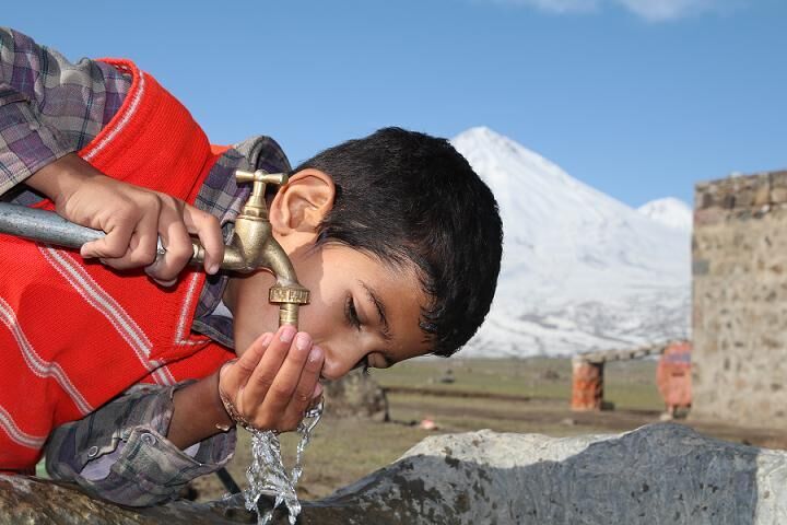 ۸۰ روستای لرستان از آب آشامیدنی سالم بهره‌مند می‌شوند