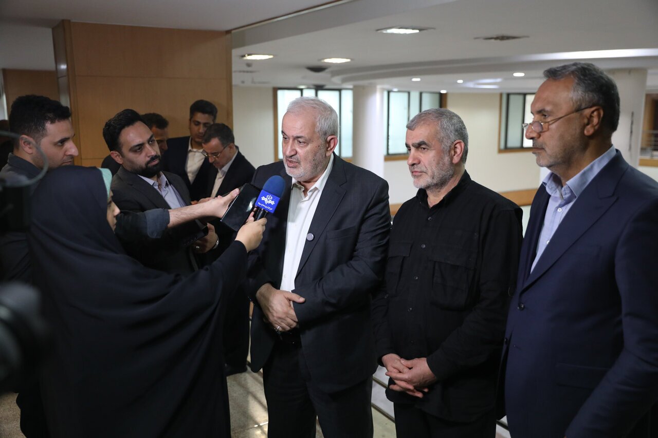تابستان ۱۴۰۵ بدون خاموشی؛ جهش ظرفیت عملی تولید برق به ۷۰ هزار مگاوات تابستان ۱۴۰۵ بدون خاموشی؛ جهش ظرفیت عملی تولید برق به ۷۰ هزار مگاوات