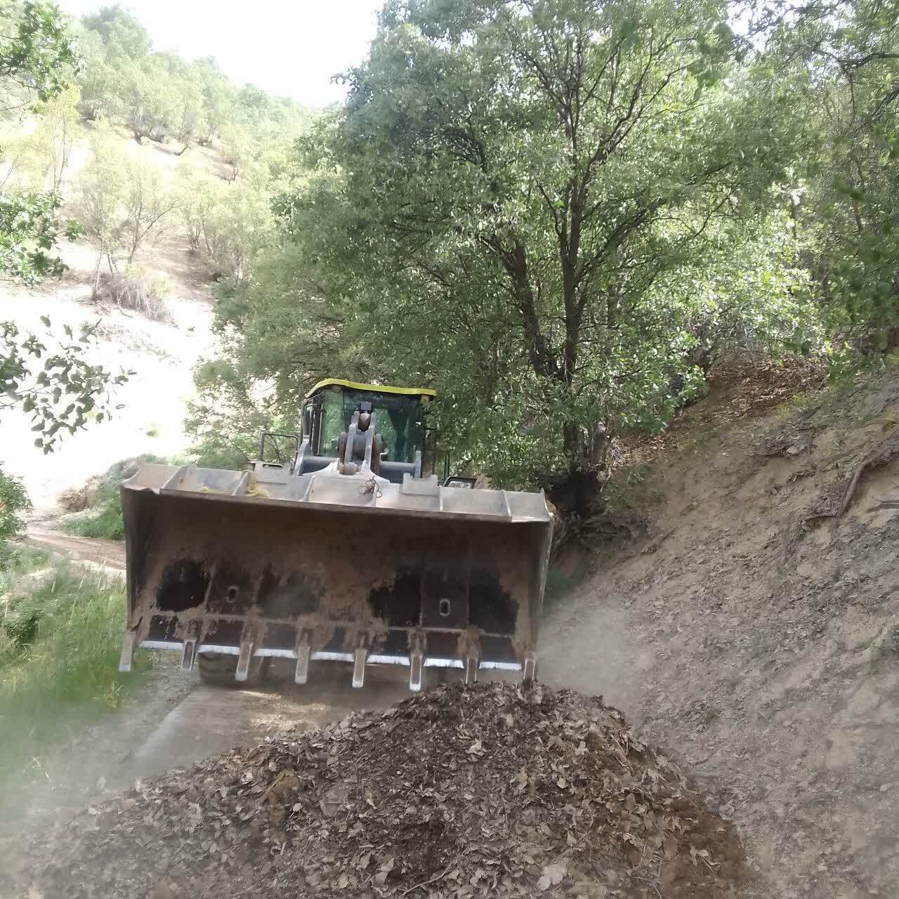 اصلاح و بازگشایی دو مسیر عشایری در دزپارت اصلاح و بازگشایی دو مسیر عشایری در دزپارت