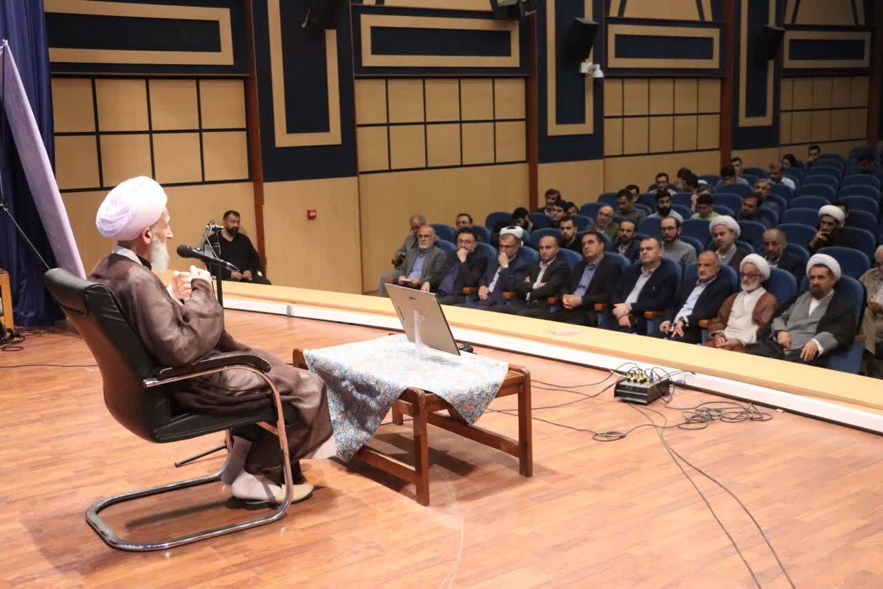 تأکید بر ترویج فرهنگ نماز و پیوند آن با نهضت عاشورا در مازندران